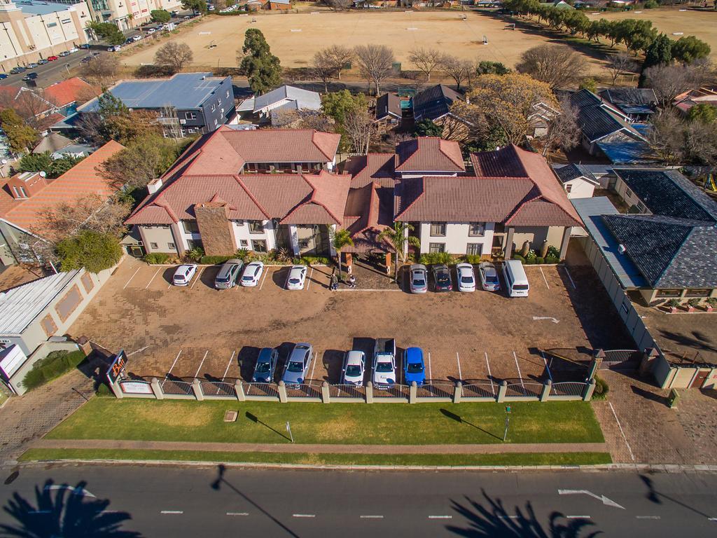 Villa Bali Luxury Guesthouse Bloemfontein Exterior foto