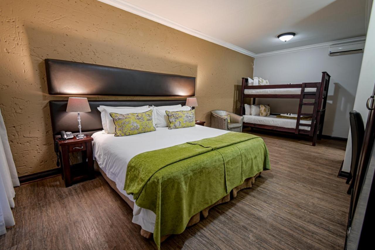Villa Bali Luxury Guesthouse Bloemfontein Quarto foto